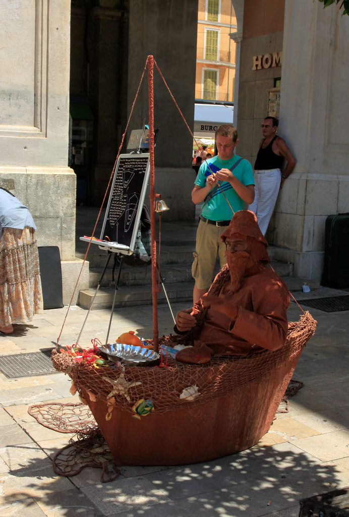 Mallorca - Palma - a street artist 02