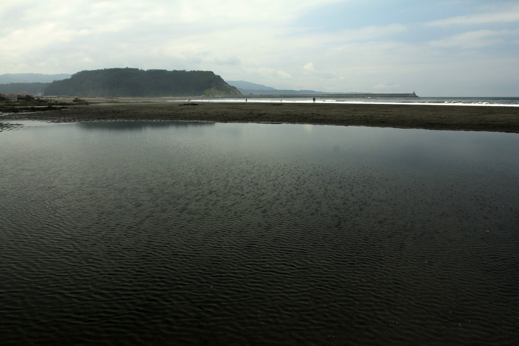 The beach of “The Quebrantos” 18