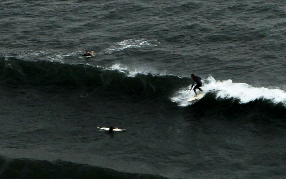 Surfing at the beach of “The Quebrantos” 03