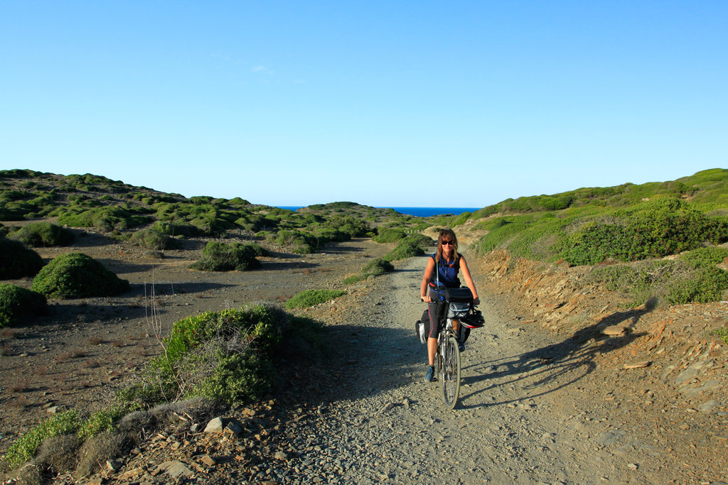 Menorca - Camino de caballos on bike 08