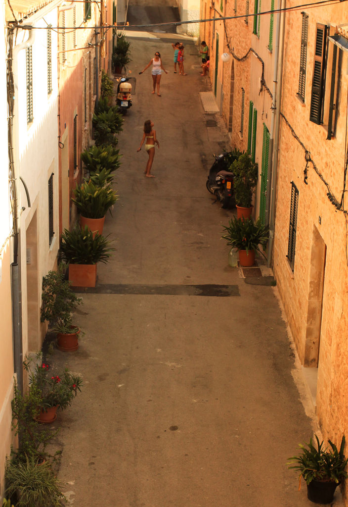 Alcudia´s narrow alleys in the city centre