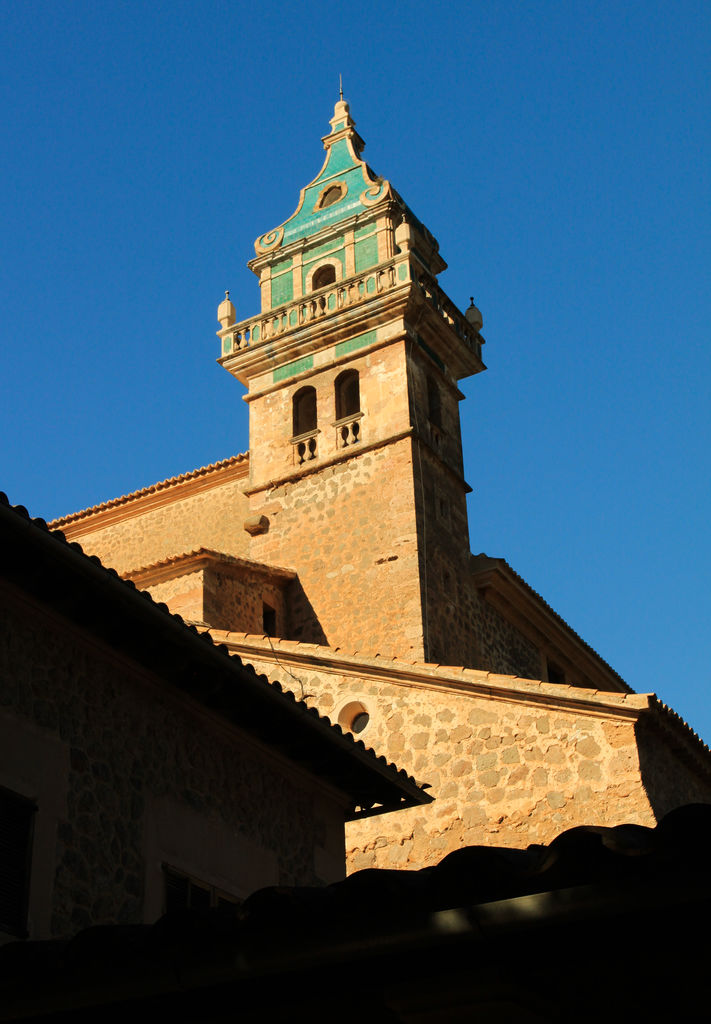 A monastery in Valldemosa 02