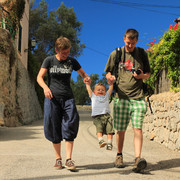 Mallorca - a happy family with a child in Deia