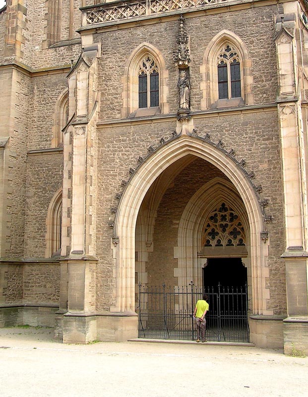 Czechia - Tom in front of St.Barbara Church in Kutna Hora