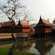 Thailand - Bangkok - a lake around Vimanmek Mansion