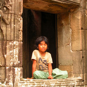 Cambodia - Local girl - Bayon Temple