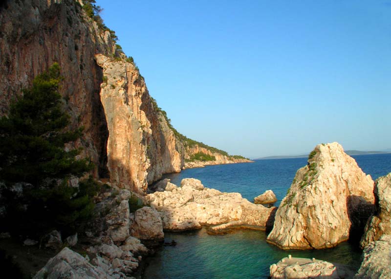 Hvar rock climbing area