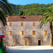 Sightseeing in Starigrad