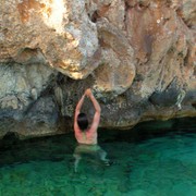 Paula - sea bouldering in Cliffbase 01